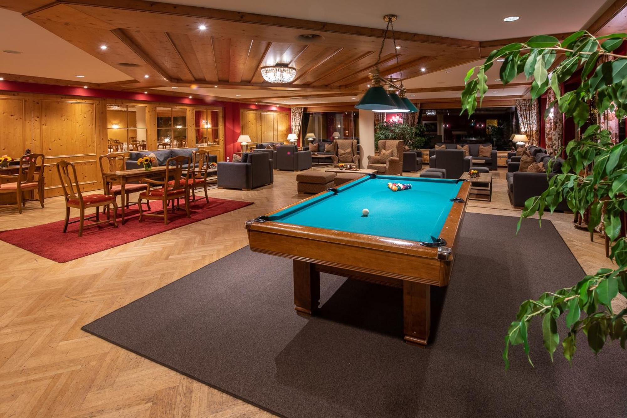 Silvretta Parkhotel โคลสเตอร์ ภายนอก รูปภาพ